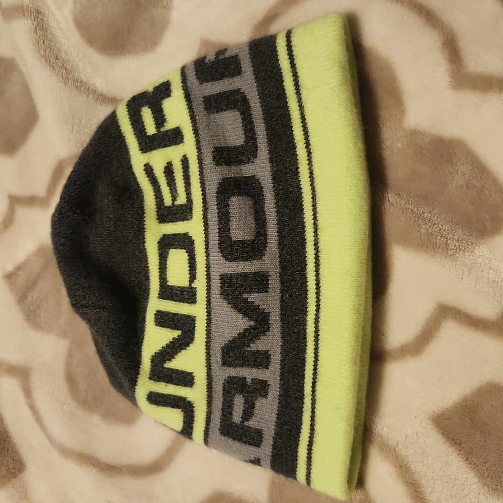 Under Armour beanie
